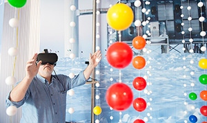 Station 4 | IceCube: Virtual Reality Brille (Foto: Peter Pullkowski)